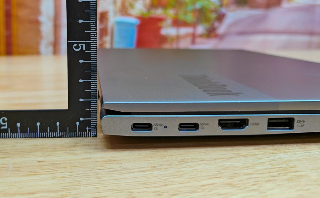 ThinkBook 14 Gen 5 (AMD)の厚み