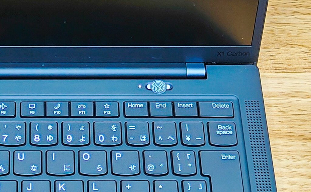 ThinkPad X1 Carbon Gen 11の指紋と電源